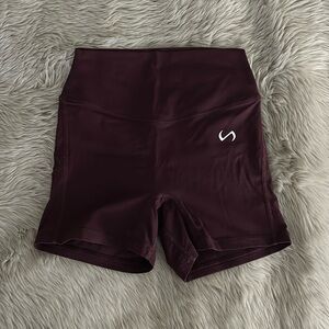 TLF tempo high waisted short- wine
